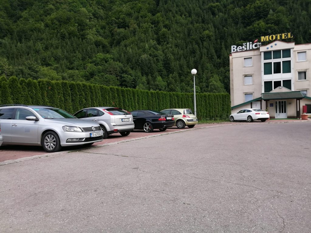 Motel i Benzinska pumpa Bešlić
