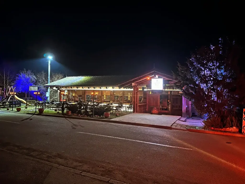 Disco Bar “Check In”